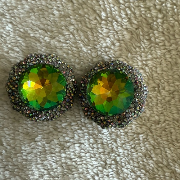 Large Muti Color Crystal Stud Earrings ✨ - Picture 3 of 5
